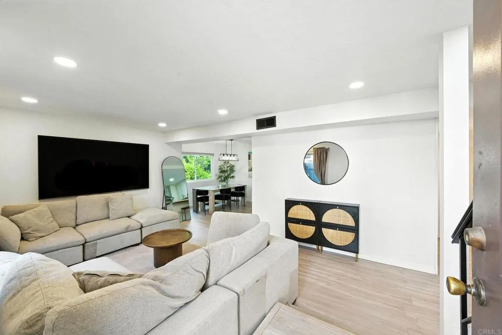 Photo #6: PTP2505456 Listing 