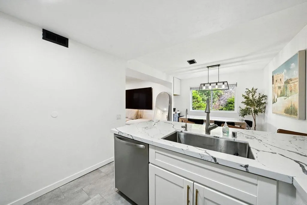 Photo #13: PTP2505456 Listing: Photo #13