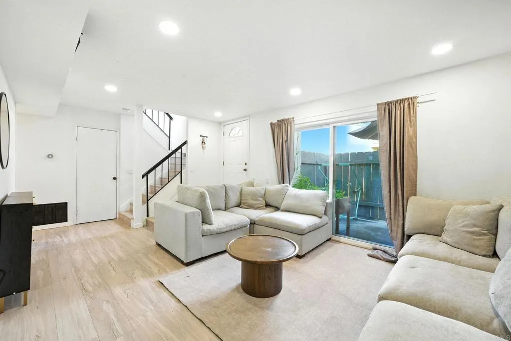 Photo #9: PTP2505456 Listing: Photo #9