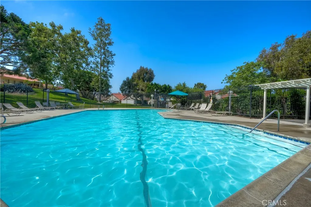 https://cdn.realtyfeed.com/cdn/127/306496146/aa8ecf3297e988b211f5ab3dbaa0753d.webp