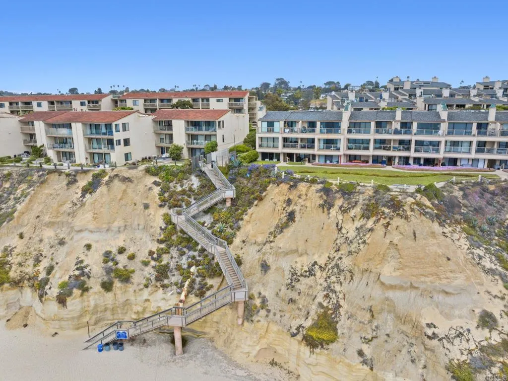 https://cdn.realtyfeed.com/cdn/127/306496180/c2a35e9981afe428314a7f90360db37d.webp