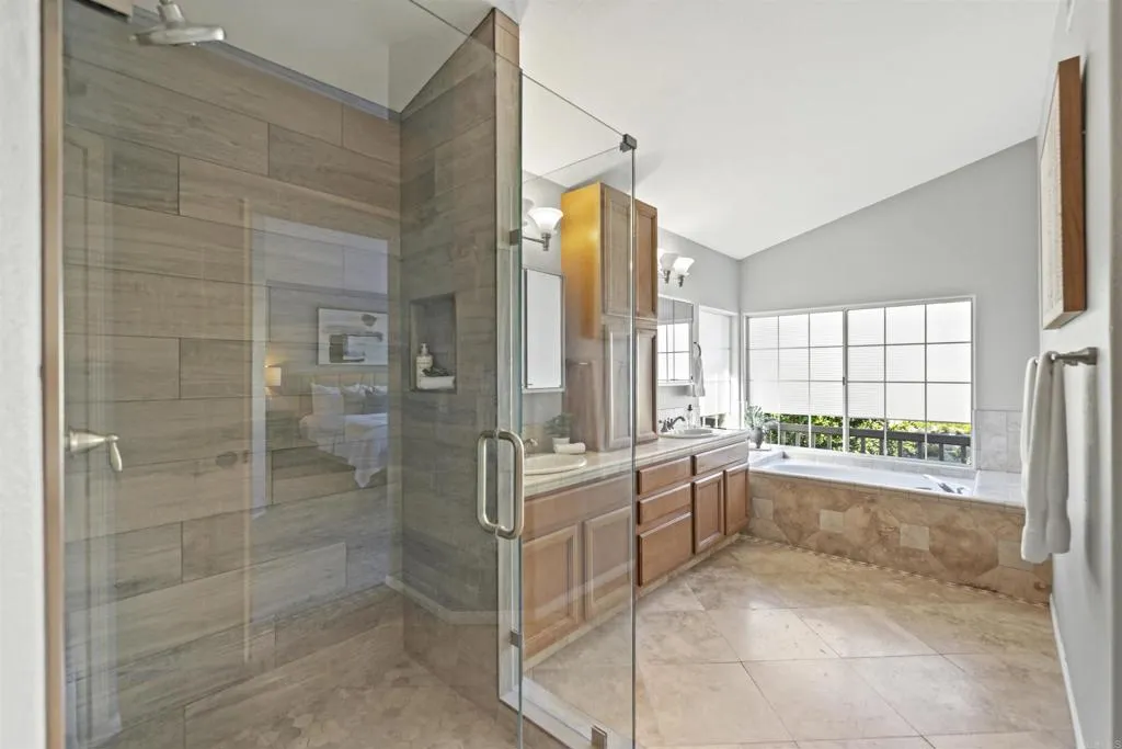 https://cdn.realtyfeed.com/cdn/127/306496263/87e0a61e110b729132864471a4119b8c.webp