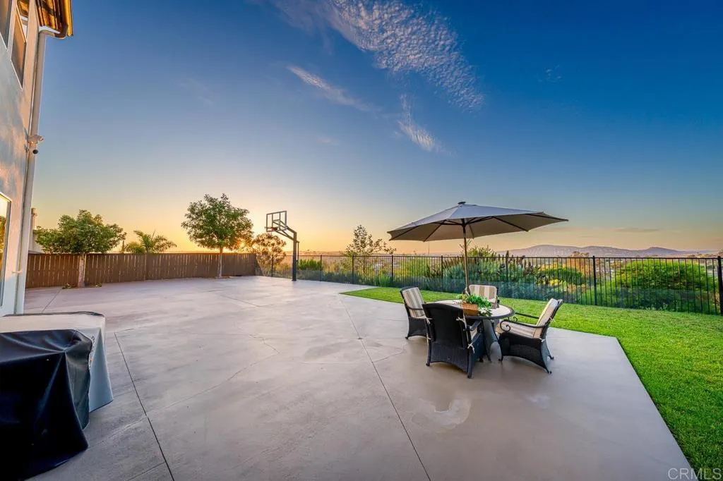 https://cdn.realtyfeed.com/cdn/127/306496351/682eb8f7f5390b5d734a906b49538bf3.webp