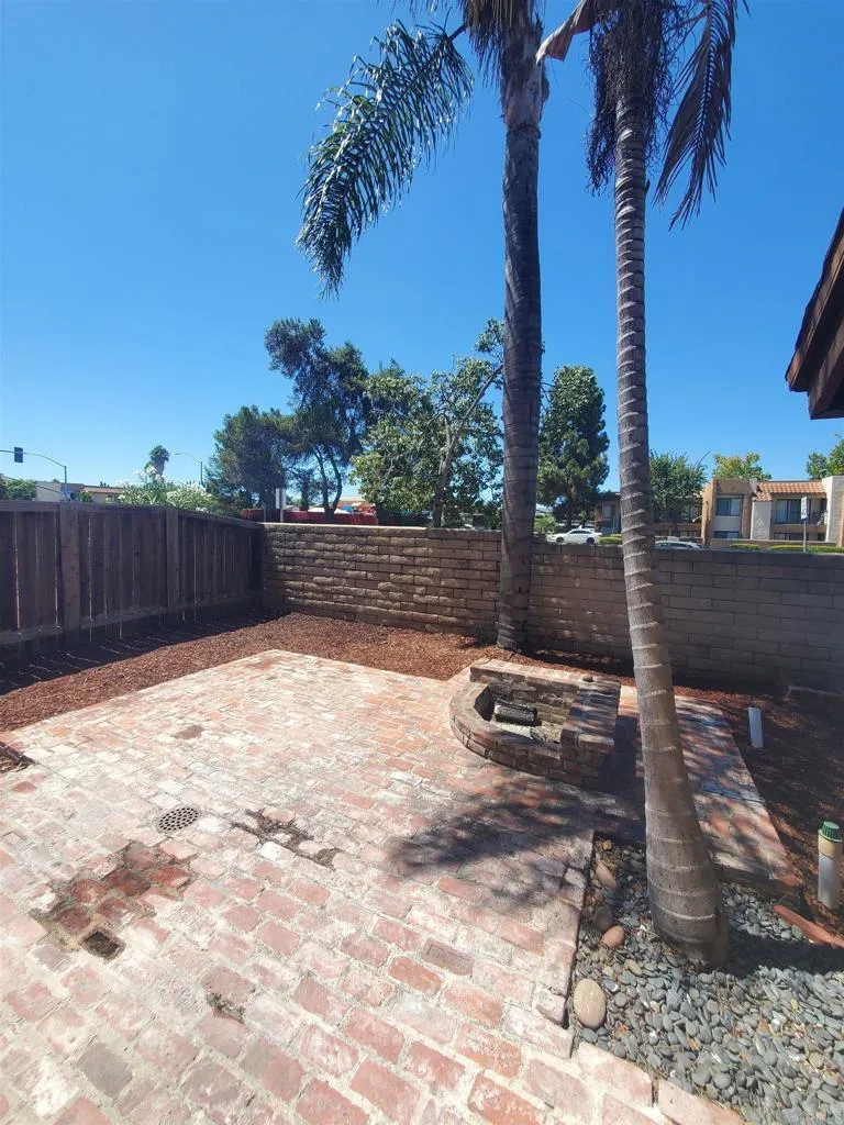 https://cdn.realtyfeed.com/cdn/127/306496439/d15abb9664c85d7b3dbe9dec48d167fe.webp