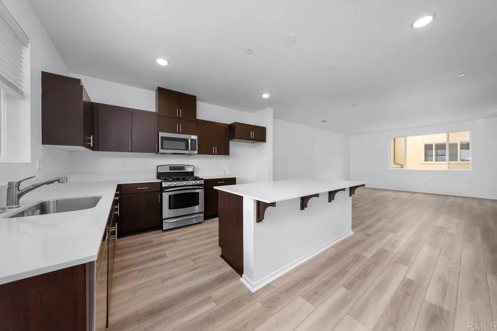Photo #5: PTP2505468 Listing 