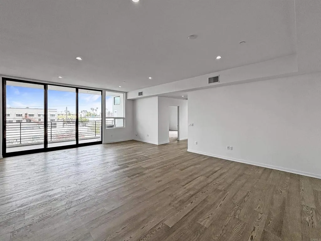 Photo #6: PTP2505470 Listing 