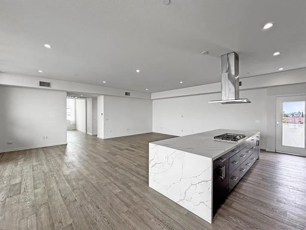Photo #5: PTP2505470 Listing 
