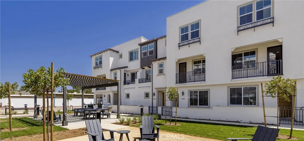 Photo #2: OC25162073 Listing 