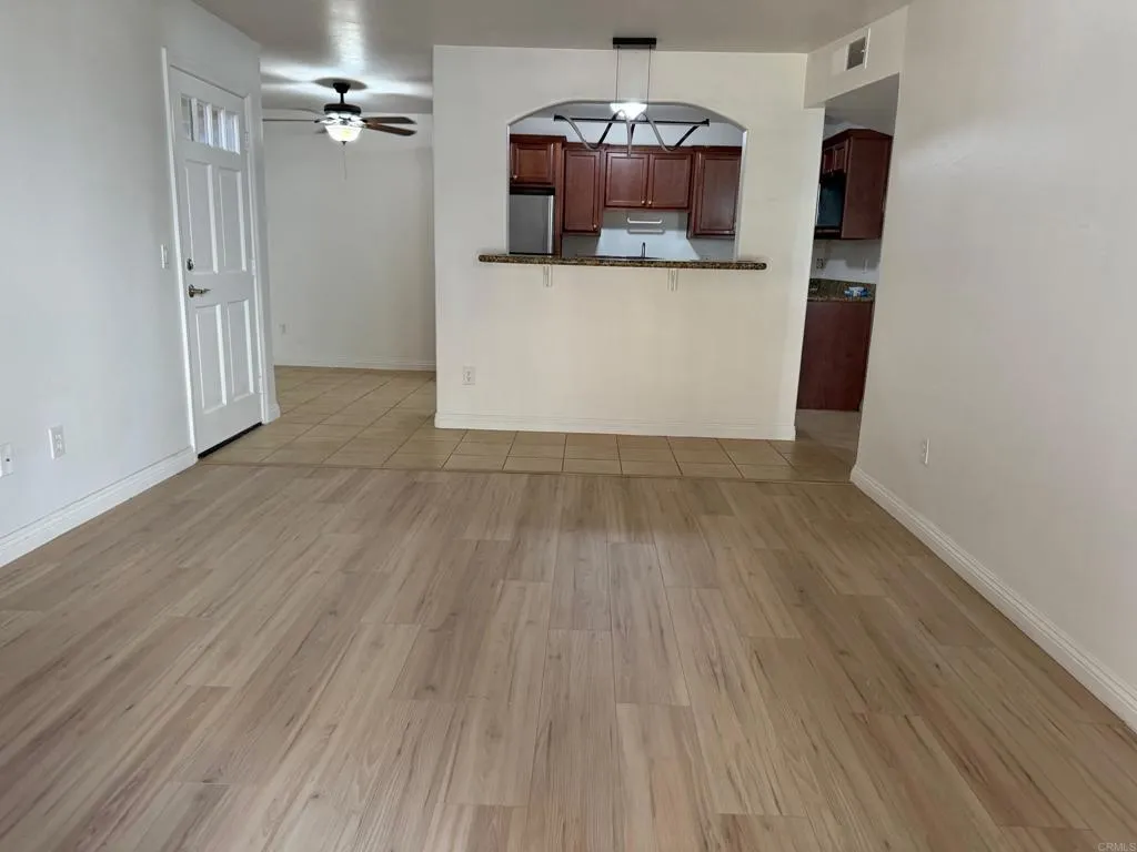 Photo #5: PTP2505475 Listing 