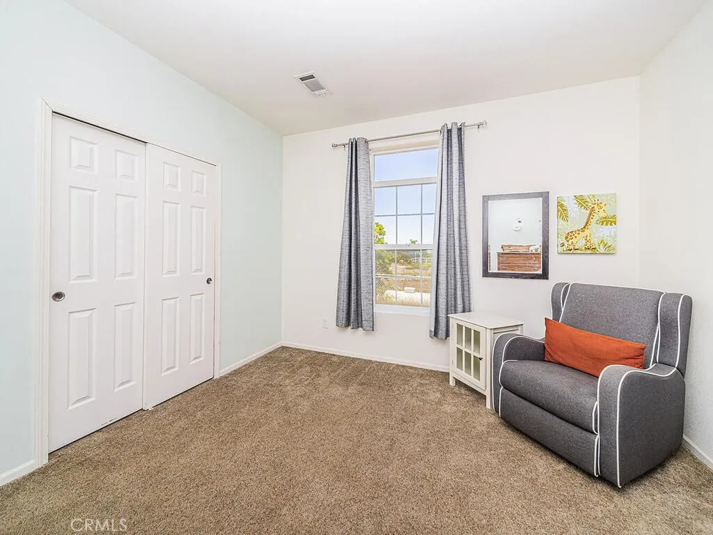 https://cdn.realtyfeed.com/cdn/127/306496838/4c933f70eac47ed1a7f4d5c1b3943119.webp