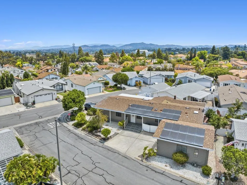 https://cdn.realtyfeed.com/cdn/127/306496900/fea15dbf83549feebce8bcae99e6a418.webp