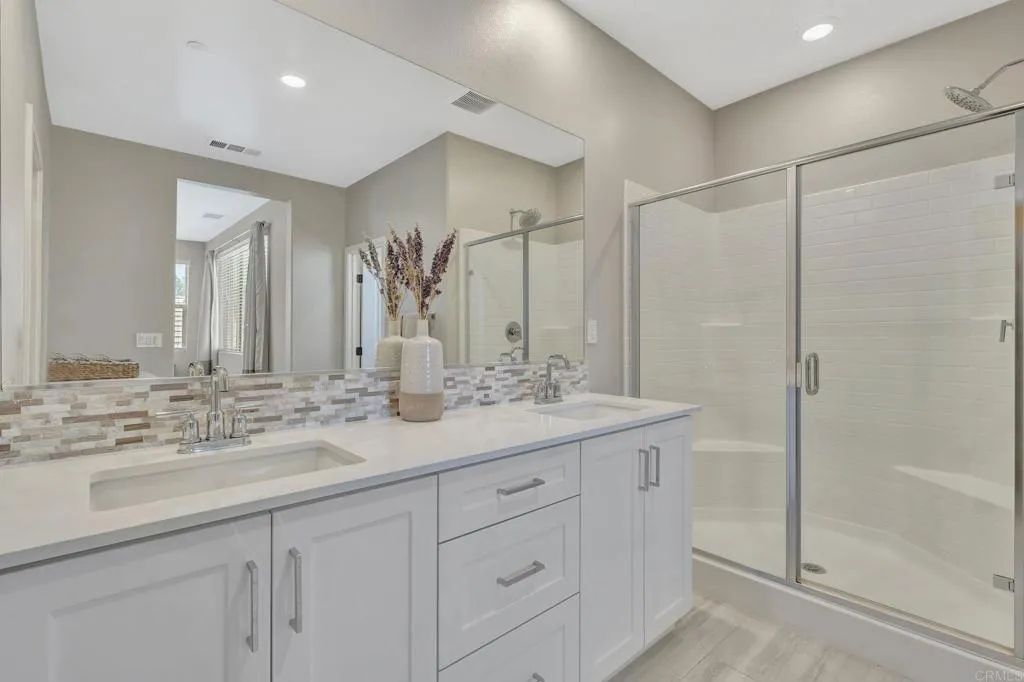 Photo #17: PTP2505480 Listing: Photo #17