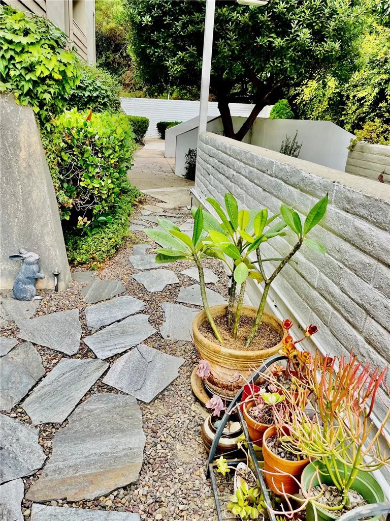 Photo #26: SW25162097 Listing: Photo #26