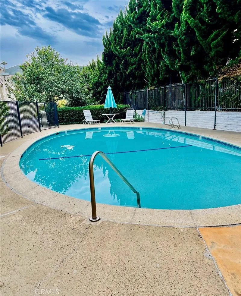 Photo #32: SW25162097 Listing: Photo #32