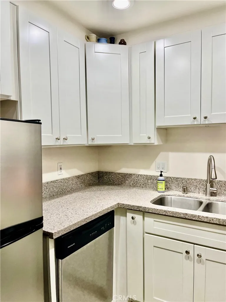 https://cdn.realtyfeed.com/cdn/127/306496921/db76fe8e07f4b714ad2b5a90b9d8fa78.webp