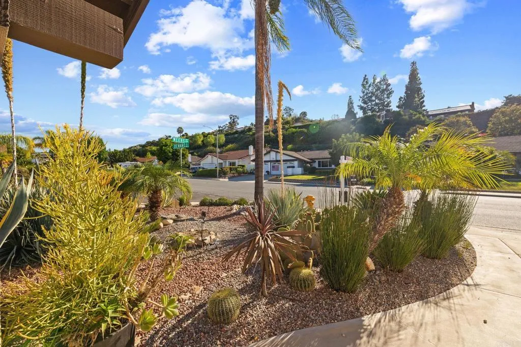 https://cdn.realtyfeed.com/cdn/127/306496970/7da7865e61b9bd88cd776b62a0c872f1.webp