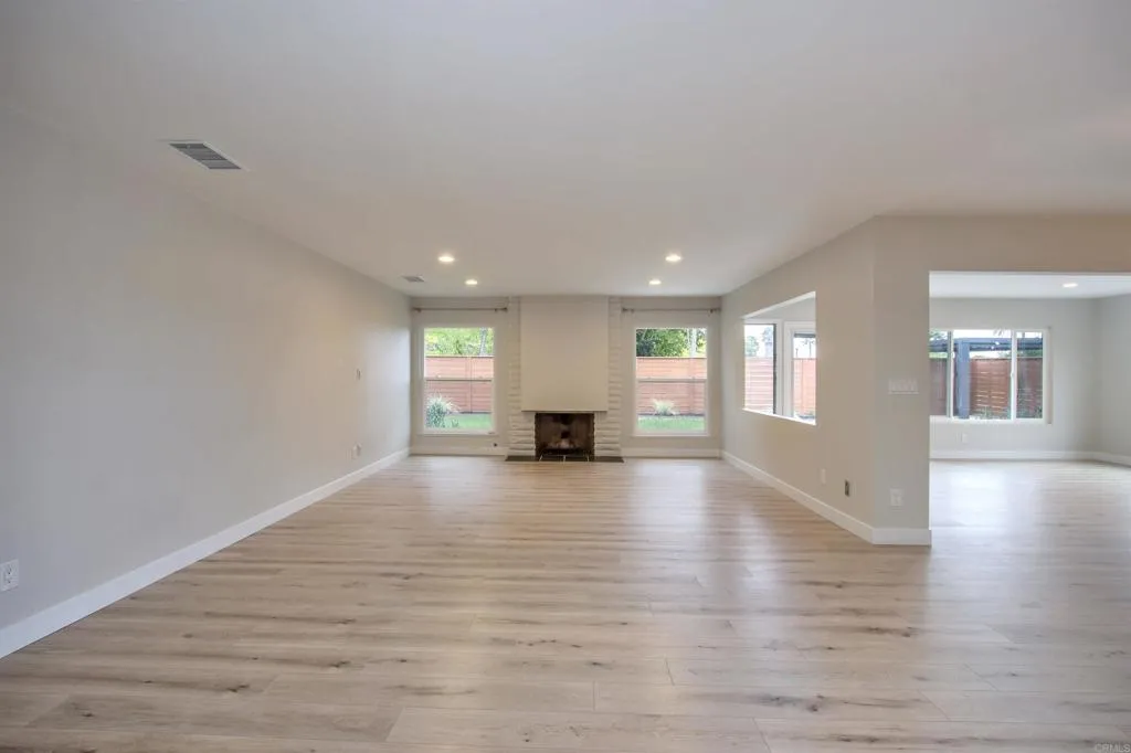 https://cdn.realtyfeed.com/cdn/127/306497088/a9af762a117836fbdca6c6c089df36b5.webp