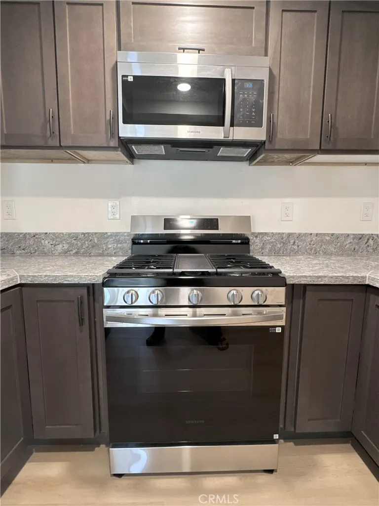Photo #17: SB25162521 Listing: Photo #17