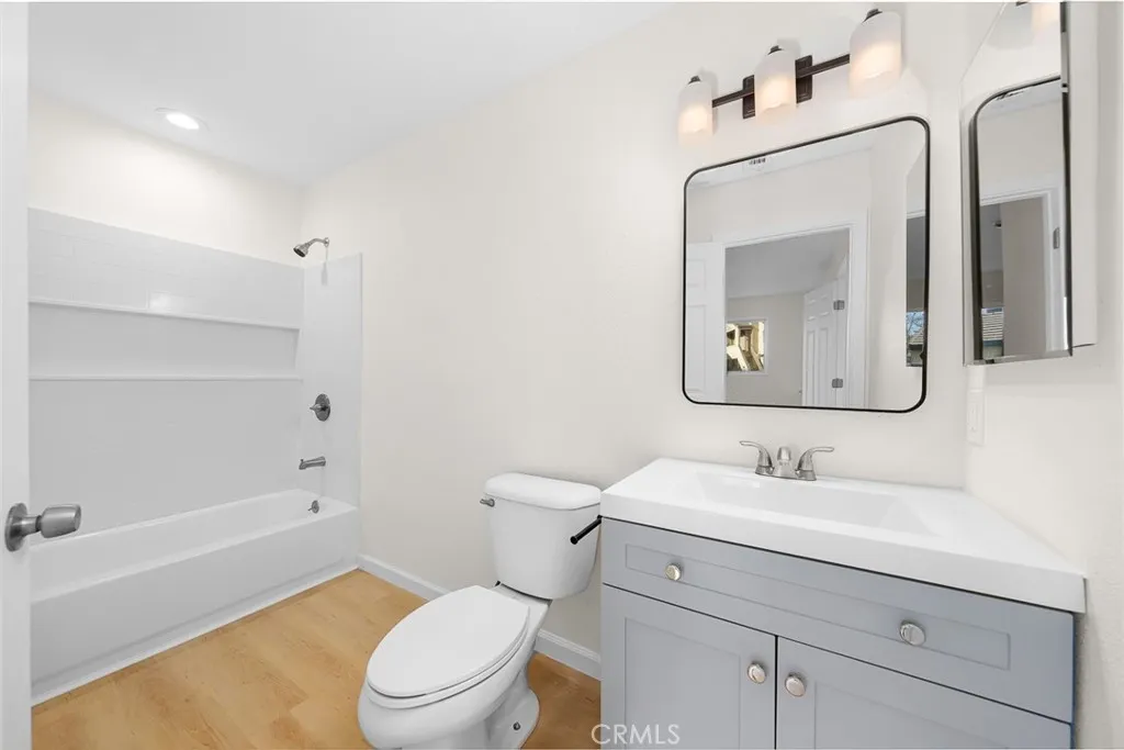 Photo #13: SB25162521 Listing: Photo #13