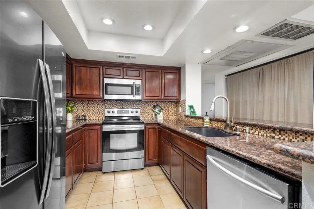 Photo #4: PTP2505488 Listing 