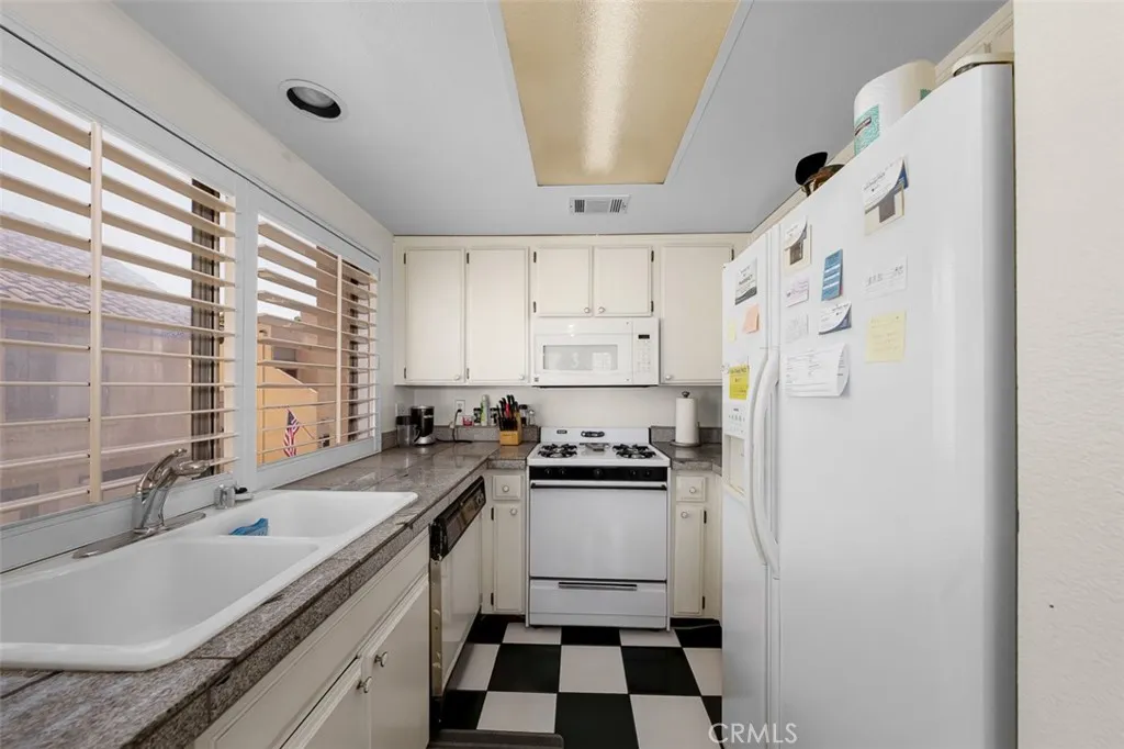Photo #9: SW25162558 Listing: Photo #9