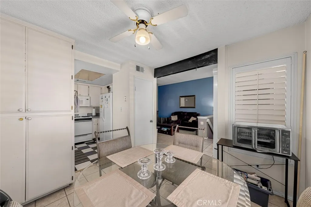 Photo #8: SW25162558 Listing: Photo #8