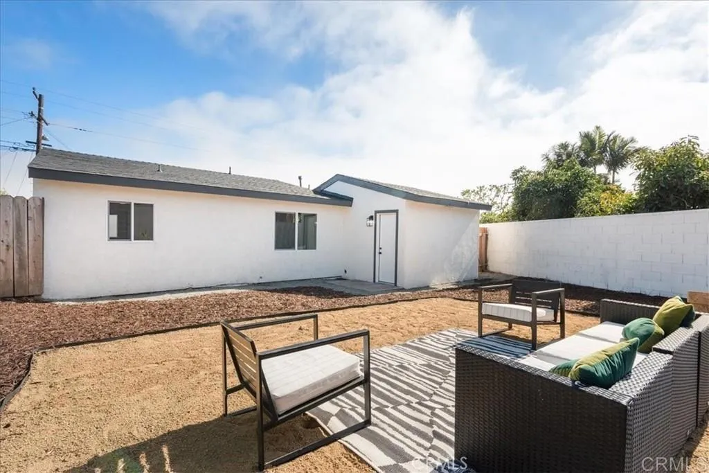 https://cdn.realtyfeed.com/cdn/127/306497195/edb9f0bf89d604ea0f4ae8c9b59c34a1.webp