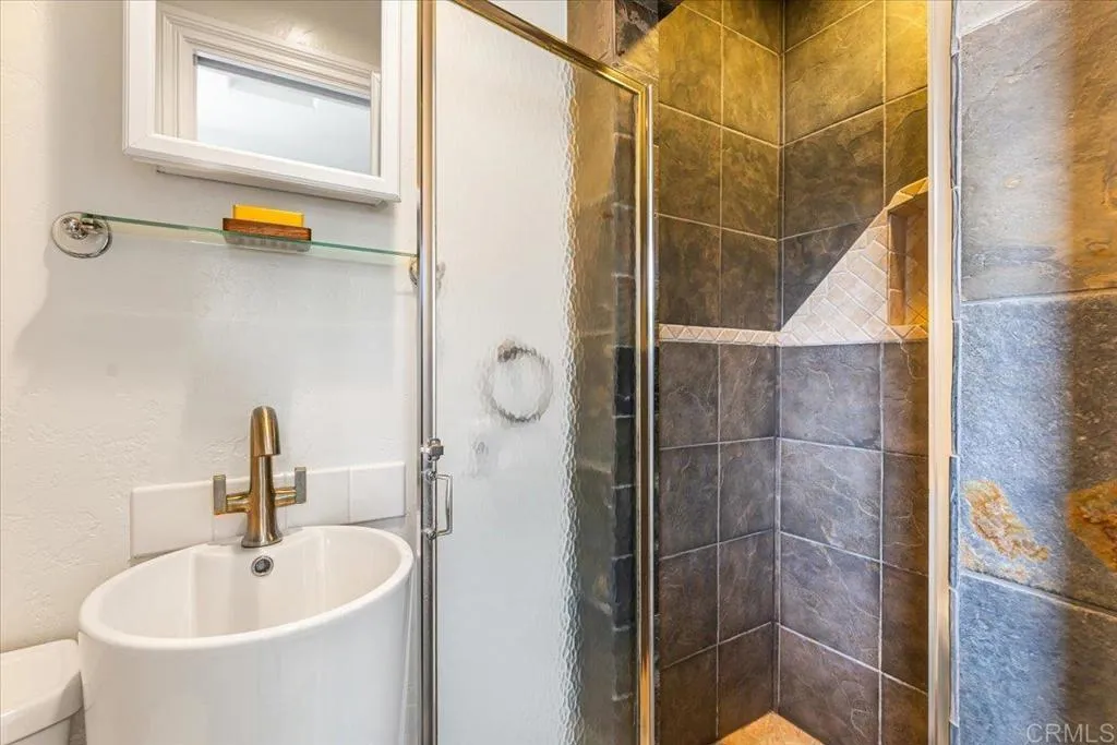 https://cdn.realtyfeed.com/cdn/127/306497205/e0a97aaf022adc6a6eba3e91596c5c7c.webp