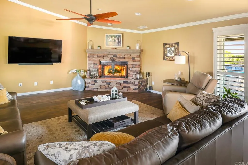 https://cdn.realtyfeed.com/cdn/127/306497218/ab979cffa5c4a31ed08d3e51272cfa0e.webp