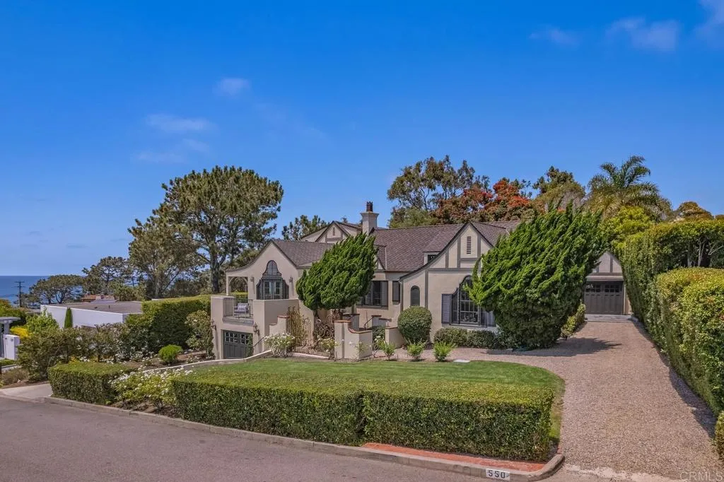 https://cdn.realtyfeed.com/cdn/127/306497254/c9eaf301c9a379240723ad62571312c4.webp