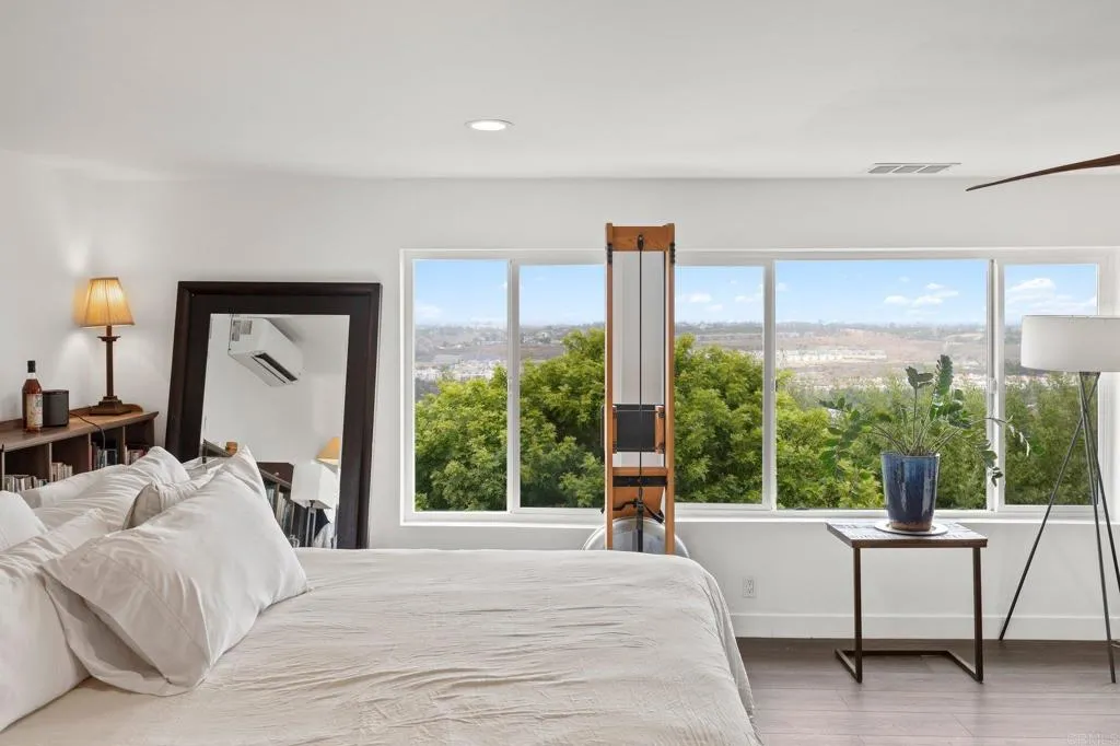 https://cdn.realtyfeed.com/cdn/127/306497293/0f6993f8aa4362bb5f93fc4f92964849.webp