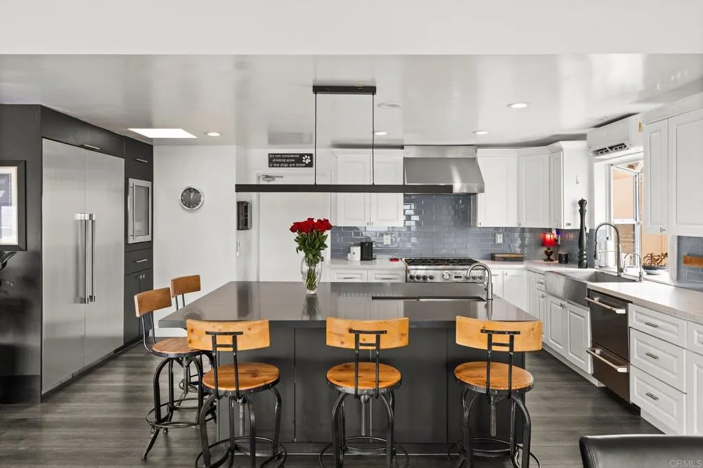 https://cdn.realtyfeed.com/cdn/127/306497293/32e66dff5fec4170e7f253dc7fb32eb3.webp
