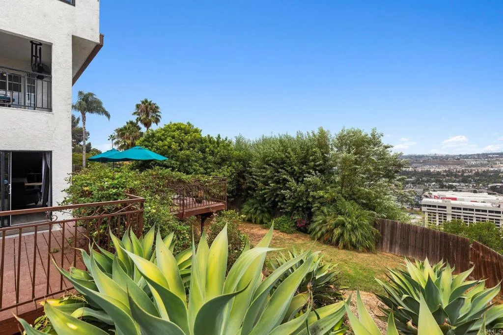 https://cdn.realtyfeed.com/cdn/127/306497293/48809840f02a54daf9e2133ff7d4d3fc.webp