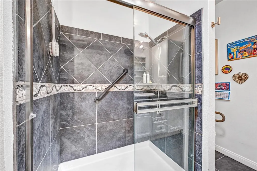 Photo #18: OC25158308 Listing: Photo #18