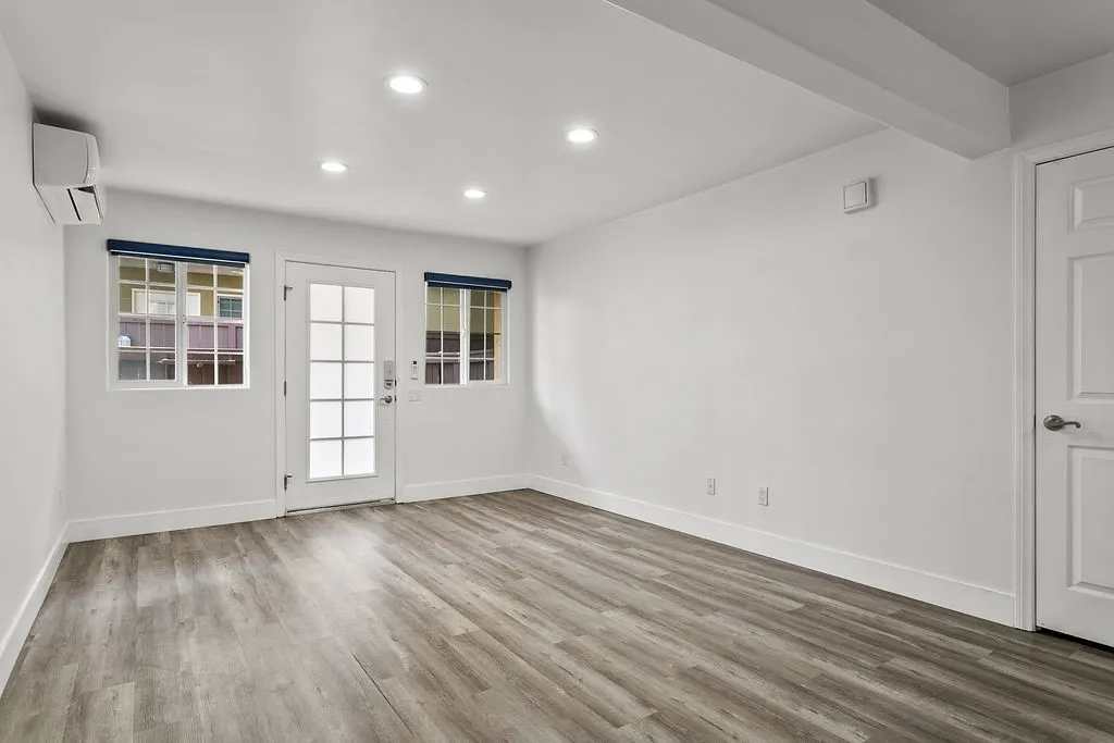 Photo #8: PW25146249 Listing: Photo #8