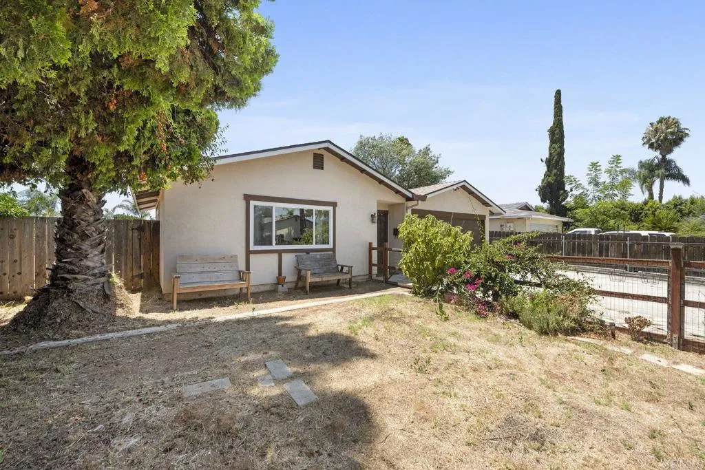 https://cdn.realtyfeed.com/cdn/127/306497317/4fc5c51cdebdd96e97677eba87d6ab1c.webp