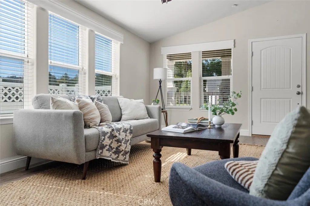 https://cdn.realtyfeed.com/cdn/127/306497328/15bab51b11128d9d7e2ca28d55e1100a.webp
