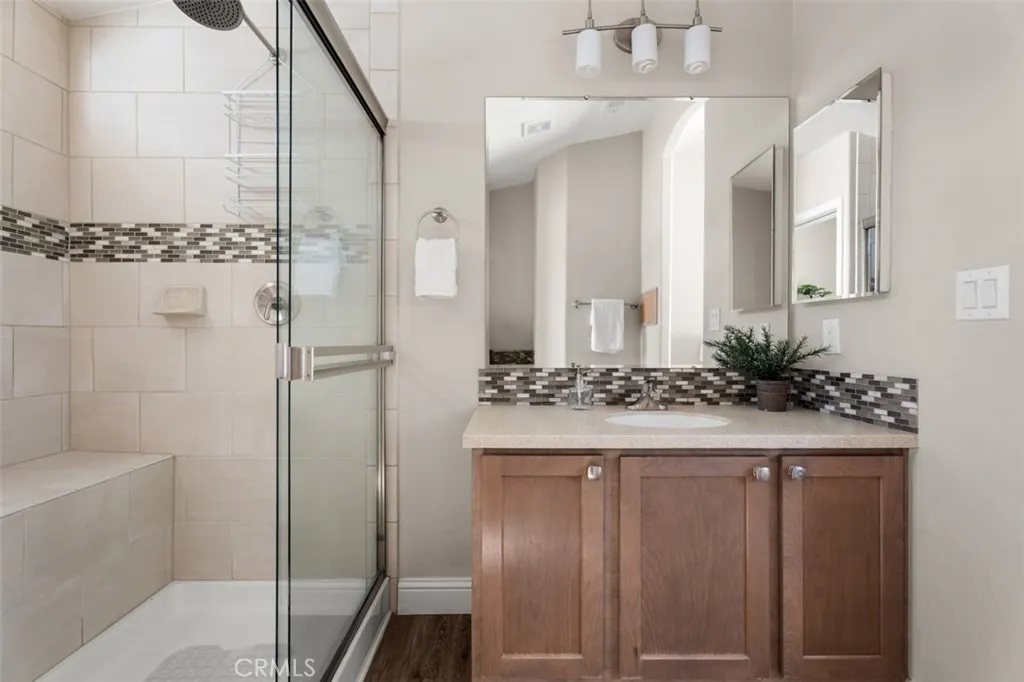 https://cdn.realtyfeed.com/cdn/127/306497328/641b85d198c0f3742044074728c7e4a5.webp