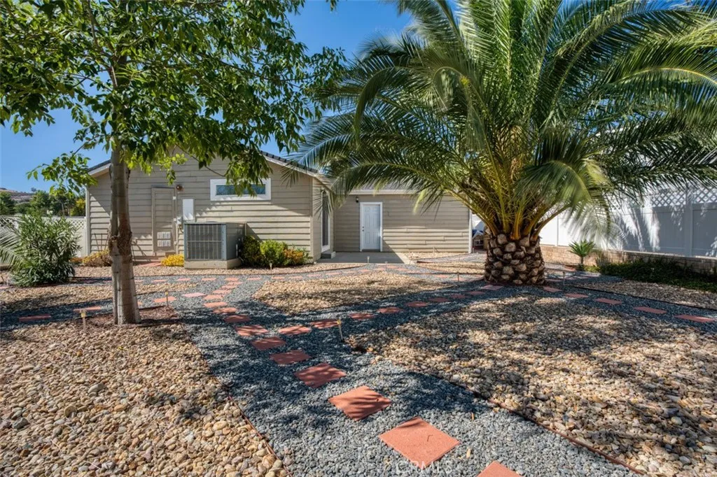 https://cdn.realtyfeed.com/cdn/127/306497328/814a74de5c0d286d7b37a53e2e86570a.webp