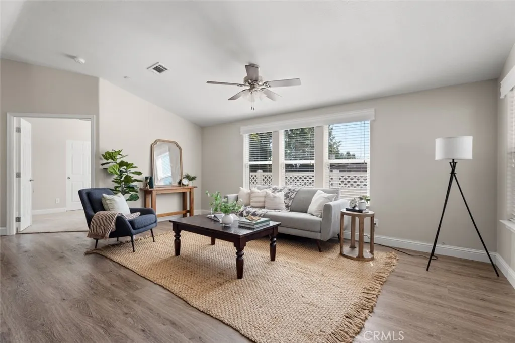 https://cdn.realtyfeed.com/cdn/127/306497328/84255b0344a6ea40a9d1d88908c13e8f.webp