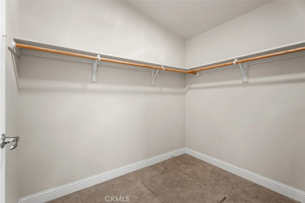 https://cdn.realtyfeed.com/cdn/127/306497328/878a756c09a8ffdb6a2b9b661e2bd12f.webp