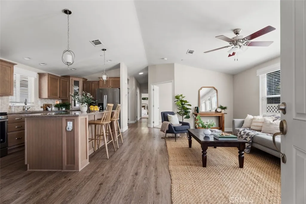 https://cdn.realtyfeed.com/cdn/127/306497328/b1e9dd205cefd0055ac68b28896c954e.webp