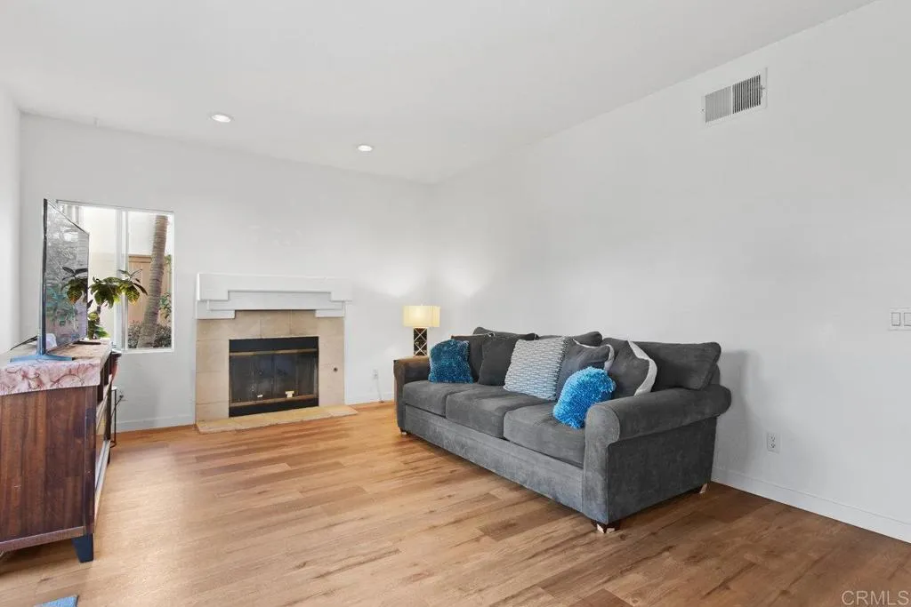 https://cdn.realtyfeed.com/cdn/127/306497378/144cc641269196a70a4e6c2ca5c32603.webp
