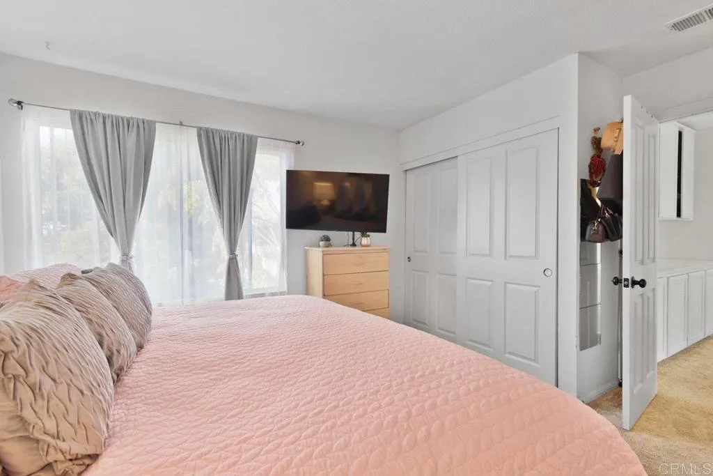 https://cdn.realtyfeed.com/cdn/127/306497378/c9f5498c8e8a944a545d8e05324da72f.webp