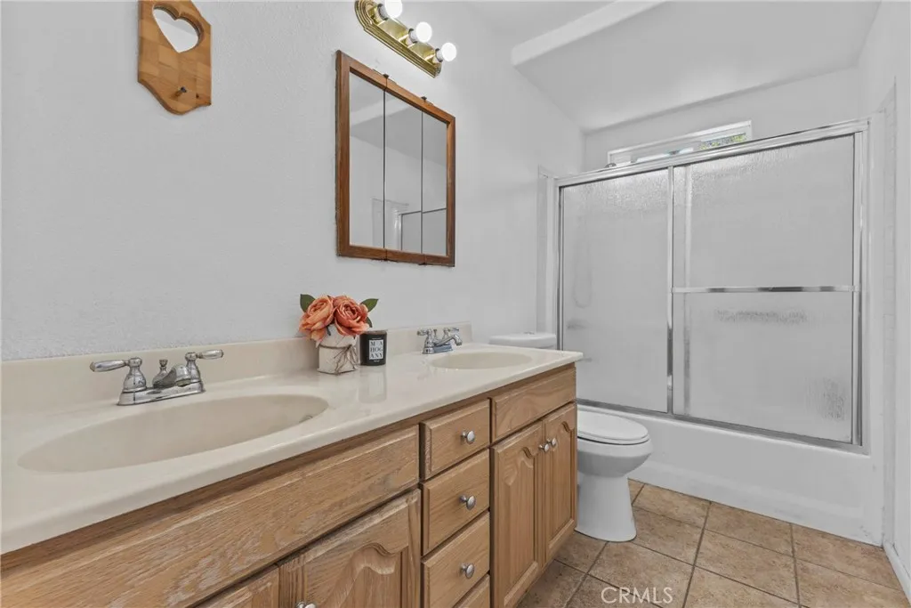 Photo #22: SW25158031 Listing: Photo #22