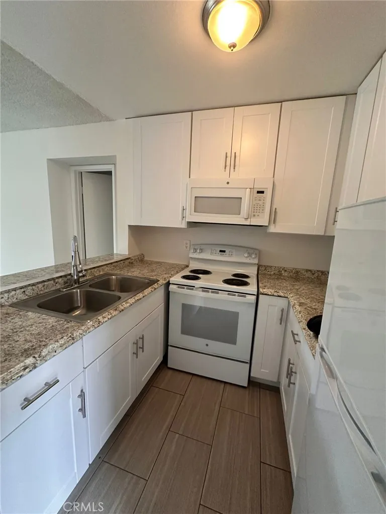Photo #3: OC25162309 Listing 