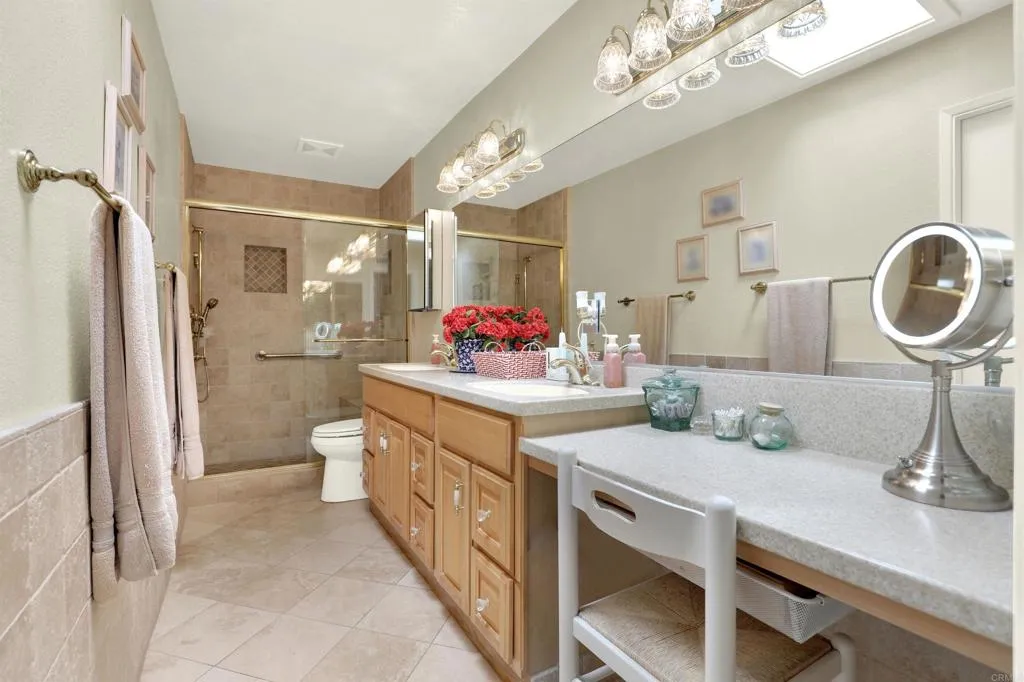 https://cdn.realtyfeed.com/cdn/127/306497649/82a498594ed44940046800206df93b3c.webp