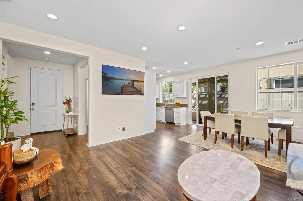 https://cdn.realtyfeed.com/cdn/127/306497721/4ba3cb5a7c59dcc0e8d8b8f0923e0309.webp