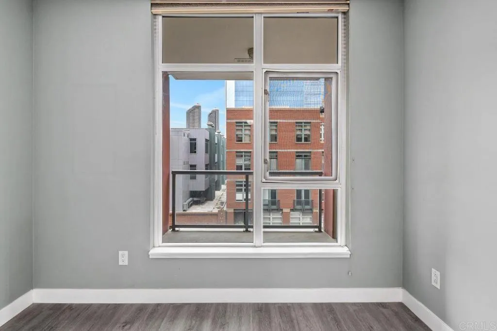 https://cdn.realtyfeed.com/cdn/127/306497939/50ca489d5745640bd19f4b51ee684a6b.webp
