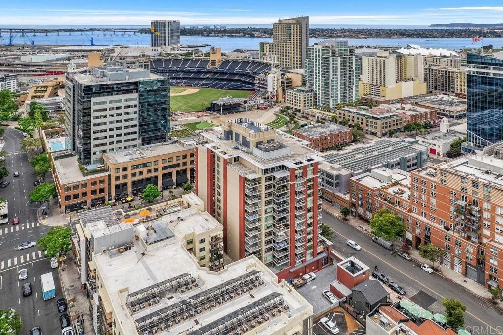 https://cdn.realtyfeed.com/cdn/127/306497939/af0cbde0a2ea4a830d0669a03d8affd5.webp